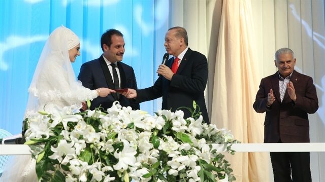 Cumhurbaşkanı Erdoğan ve Başbakan Yıldırım Metin Kaptanoğlu’nun nikah şahidi oldu