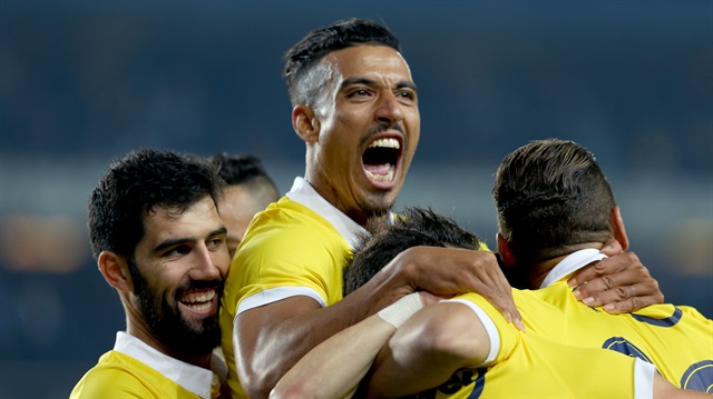 Fenerbahçe ilk yarıda fişi çekti: Fenerbahçe 3-1 Malatyaspor