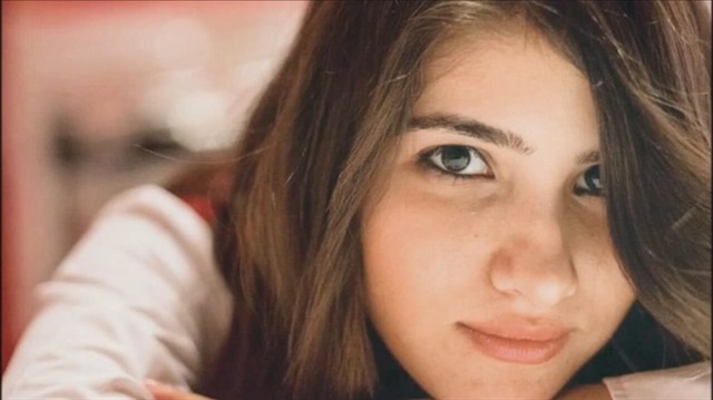 Çağ Üniversitesi Fen Edebiyat Fakültesi Psikoloji Bölümü 1'inci sınıf öğrencisi Özgecan Aslan vahşi bir cinayete kurban gitmişti.