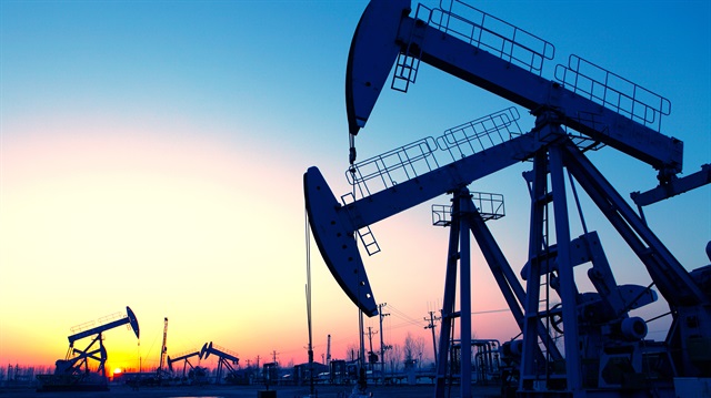 ABD'nin ham petrol üretimi 1970'te günlük ortalama 9,6 milyon varil olmuştu.