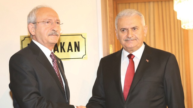 Başbakan Yıldırım ile CHP lideri Kemal Kılıçdaroğlu Meclis’te bir araya geldi. 