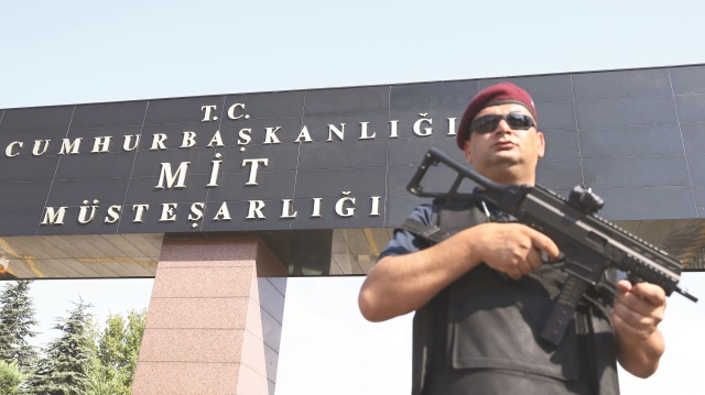MİT’in Endonezya'da düzenlediği operasyonla FETÖ’nün üst düzey sorumlularından Hakan İslamoğlu yakalanarak Türkiye’ye getirildi. 