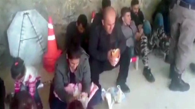42 Suriye uyruklu kaçak yakalandı.