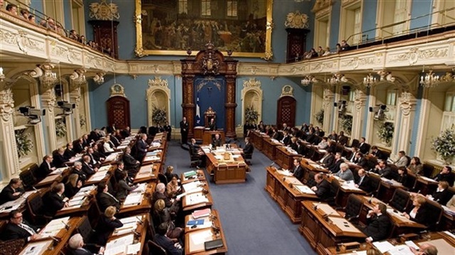 برلمان "كيبك" الكندية يقر حظر النقاب في الأماكن العامة