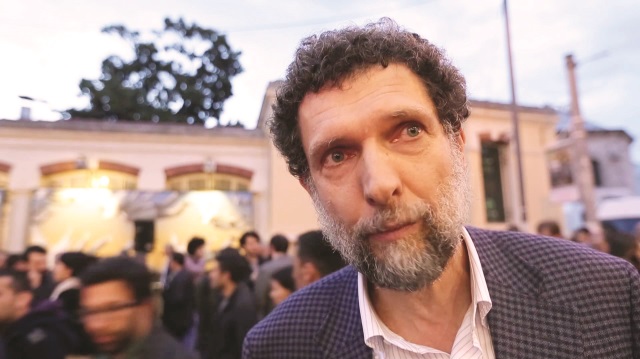 "Kızıl Soros" olarak bilinen Osman Kavala, İstanbul Havalimanı’nda gözaltına alındı. 