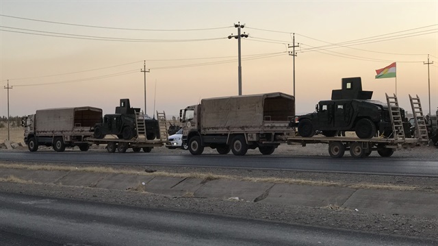 "Irak güçlerinin Erbil'e ilerleyeceği" iddiası üzerine bazı kent sakinleri, Erbil-Kerkük karayoluna akın etti. Peşmerge, bölgeye askeri sevkıyat yaptı.
