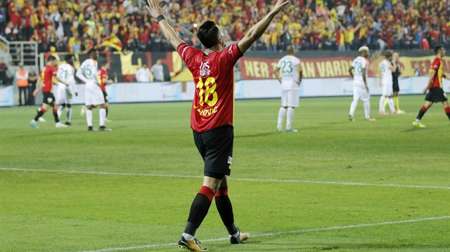 Adis Jahovic, Süper Lig'de çıktığı 9 maçta 11 gol attı. 