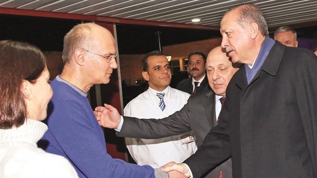 Cumhurbaşkanı Recep Tayyip Erdoğan Deniz Baykal'ı hastanede ziyaret etmişti.