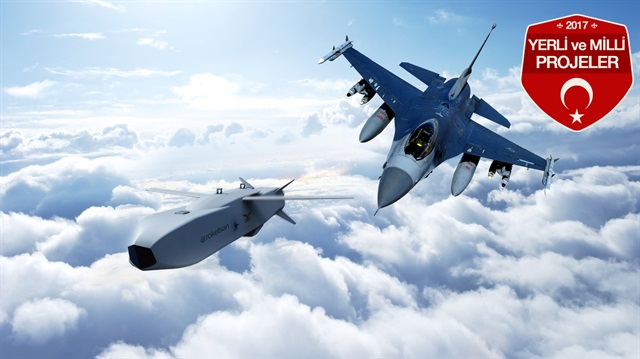 SOM füzesinin F-35 uçaklarına entegre edilmesi için çalışmalar sürüyor.