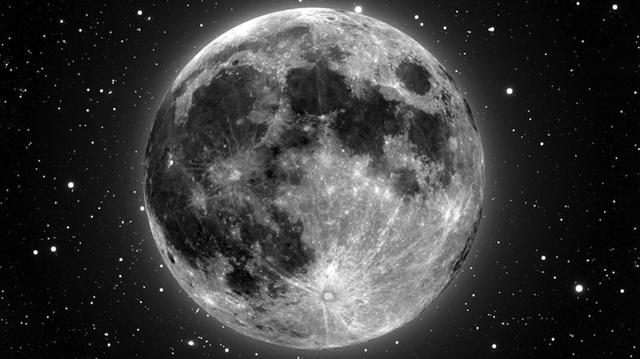 Bilim insanları Ay'da bir koloni kurulabilecek büyüklükte mağara keşfetti.