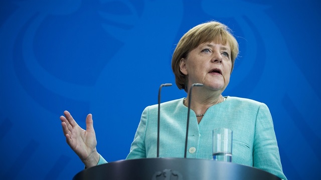Amanya Başbakanı Angela Merkel
