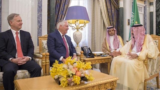  King of Saudi Arabia Salman bin Abdulaziz Al Saud (R) meets with US Secretary of State Rex Tillerson (2nd L) in Riyadh, Saudi Arabia
