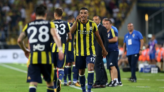 Fenerbahçe formasıyla 10 resmi maça çıkan Dirar 2 gol atarken 1 de asist kaydetti.