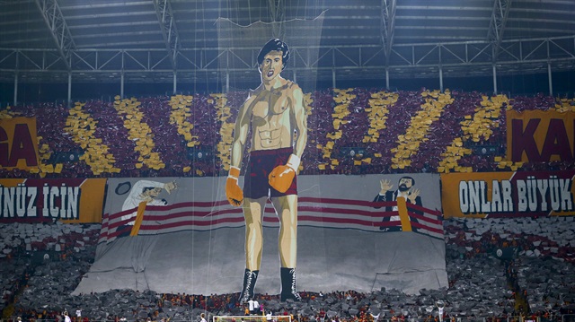Galatasaray Rocky Balboa'lı sürpriz koreografi!