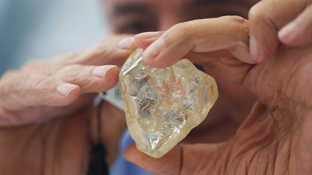 709-carat diamond, found in Sierra Leone and known as the "Peace Diamond"