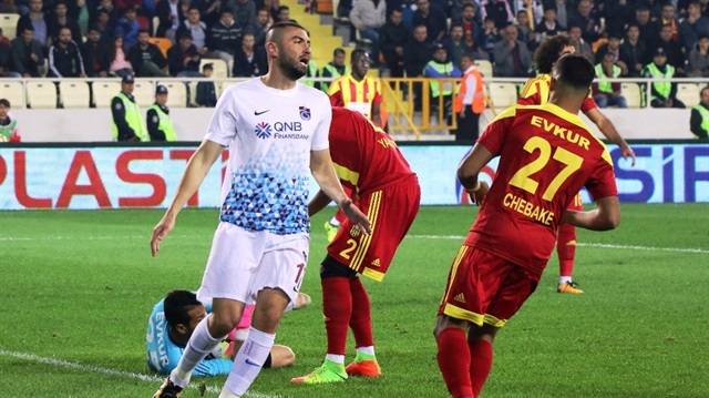 Yeni Malatya maçında ilk 11'de sahaya çıkan Burak Yılmaz, 79. dakikada sakatlanarak yerini Rodallega'ya bırakmıştı.