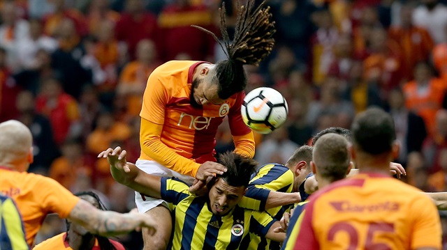 Süper Lig'in 9. haftasında Galatasaray ile Fenerbahçe karşı karşıya geldi ve maç 0-0 berabere bitti. 