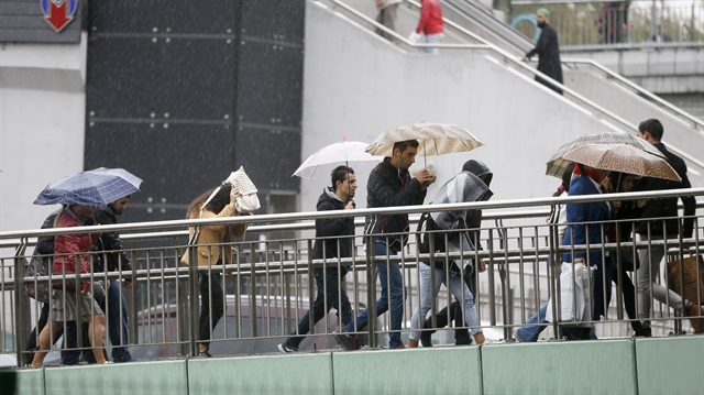 İstanbul'da sağanak yağışı etkili oldu.