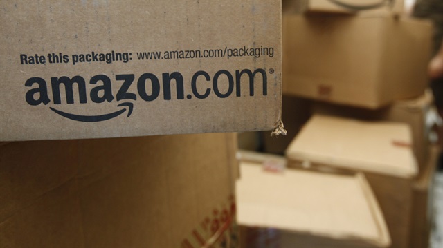 Amazondan alışveriş yapan çifte firma 30 kilo esrar yolladı.
