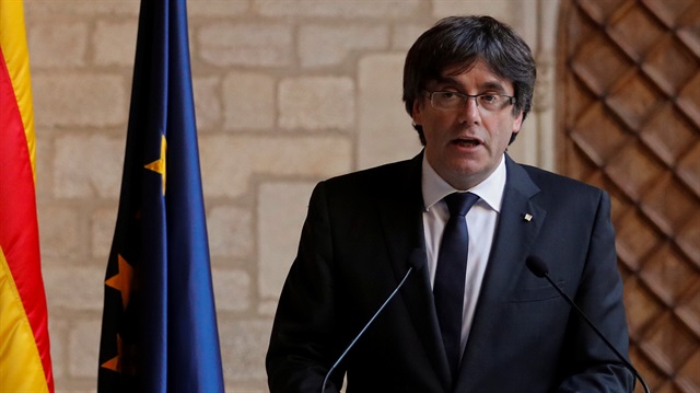 Katalonya'nın Özerk Yönetim Hükümeti Başkanı Carles Puigdemont