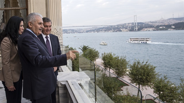 Başbakan Yıldırım, Özbekistan Cumhurbaşkanı Mirziyoyev ile Çırağan Sarayı'nda hatıra fotoğrafı çektirdi