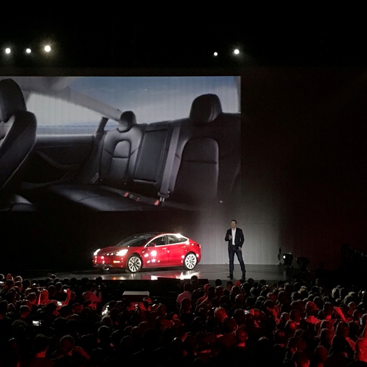 Tesla's seat strategy goes against the grain...for now