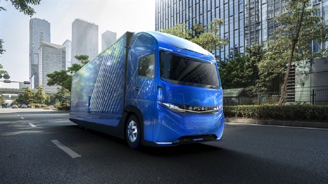 Daimler grubun yeni tam elektrikli kamyonu Vision One