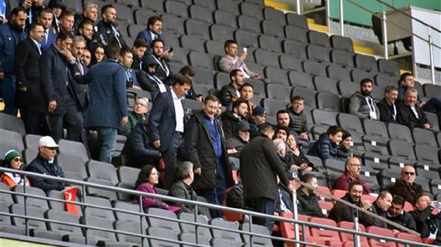 ​Ankara Büyükşehir Belediye Başkanlığı görevinden istifa eden Melih Gökçek, Konyaspor-Osmanlıspor maçını takip etti