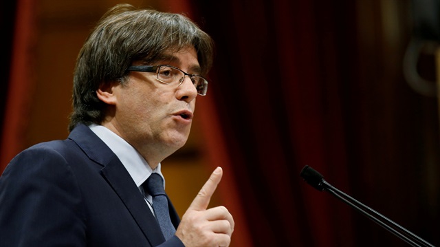  Catalonia's President Carles Puigdemont speaks during a confidence vote 