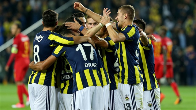 Kadıköy'de gol düellosu: Fenerbahçe son saniyede yıkıldı