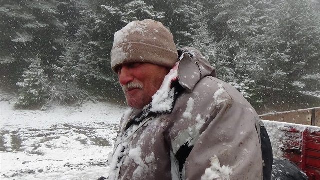 Bolu'da kar yağışı bu sabah etkisini göstermeye başladı. 