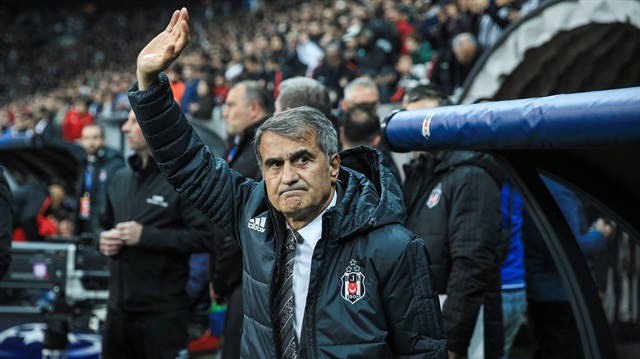 Şenol Güneş bu sezon Beşiktaş'ın başında çıktığı 15 resmi maçta 8 galibiyet, 4 beraberlik ve 3 mağlubiyet aldı.