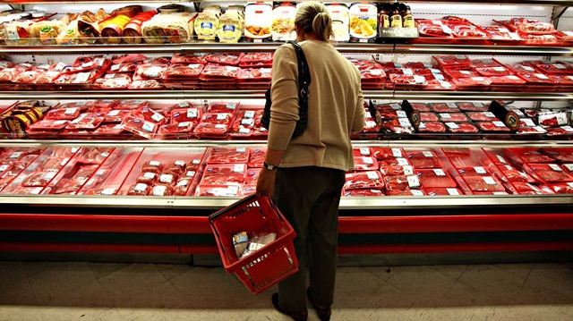 Gıda Bakanlığı'nın belirlediği 'ucuz et' etiketleri, market raflarında yerini alacak.