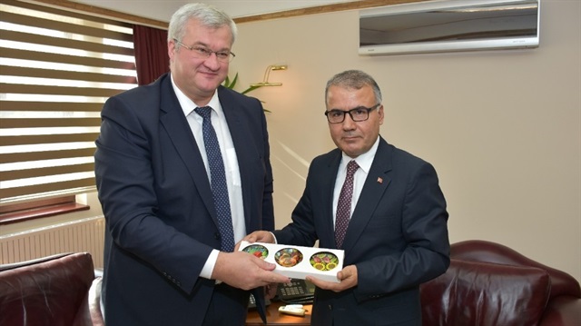 Ukrayna Ankara Büyükelçisi Sybıha ile Karabük Vali Vekili Yenidoğan