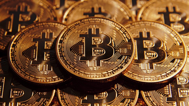 Hesaplamalara göre Bitcoin bu yıl yüzde 573 oranında yükselirken finans dünyasında büyük sükse yaptı.