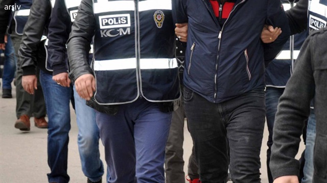 Muğla'da yurt dışına geçmek isteyen 14 kişi yakalandı.