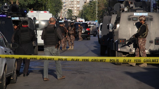 Diyarbakır'da terör örgütü PKK'ya yönelik operasyon yapıldı. 