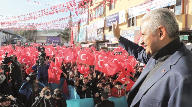 Başbakan Yıldırım, “Ülkemizi karıştırmaya çalışanlar terörü hortlatmaya çalışanlar avucunu yalasın.