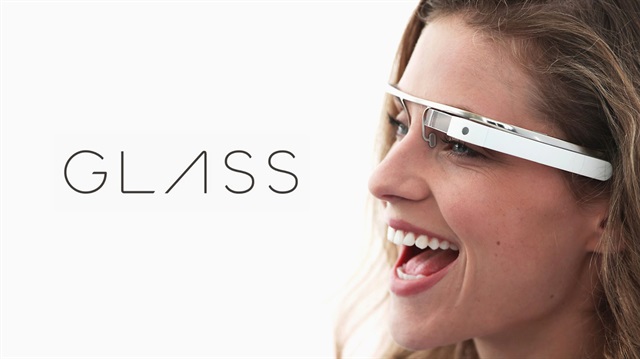 Google'ın 2013 yılında kısa bir süre için satışa sunduğu Google Glass