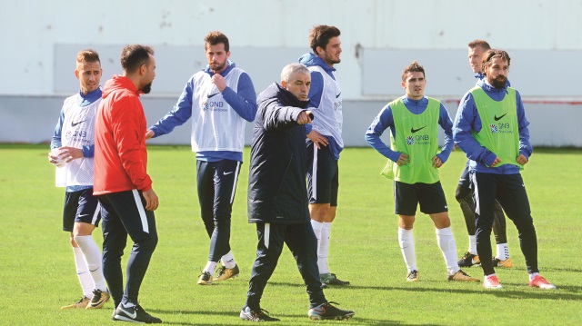 Trabzonspor, milli maçlar nedeniyle lige verilen arada Antalya Belek’te kamp yapacak. 