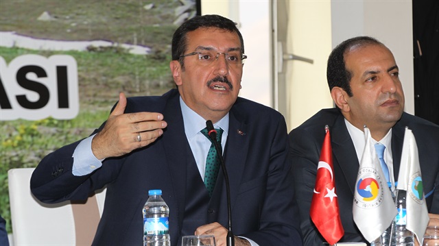 Gümrük ve Ticaret Bakanı Bülent Tüfenkci, çeşitli temaslarda bulunmak için Hakkari'ye gitti.