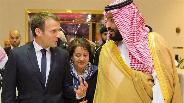 Macron'u havaalanında Suudi Arabistan Veliaht Prensi Muhammed bin Selman  karşıladı