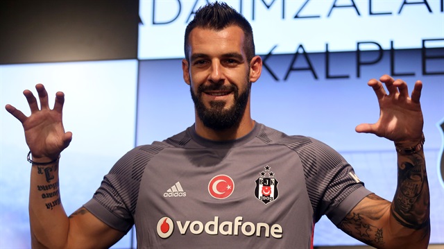 Negredo Beşiktaş formasıyla ilk golünü Aytemiz Alanyaspor maçında kaydetmişti.