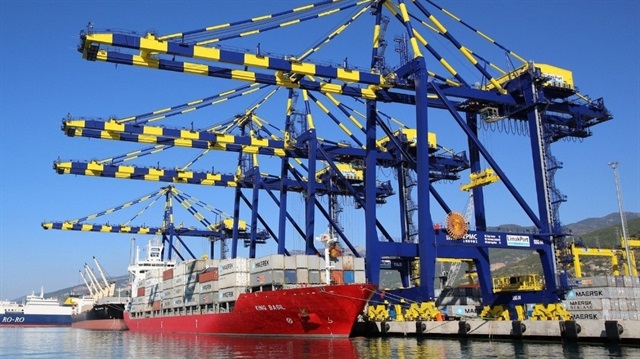 Türkiye'deki limanlardan 430 milyon ton yük elleçlendi.