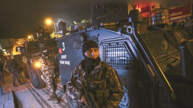 Düğmeye basan Emniyet 10 Kasım öncesinde Başkent’te terör örgütü DEAŞ’a operasyon düzenledi.