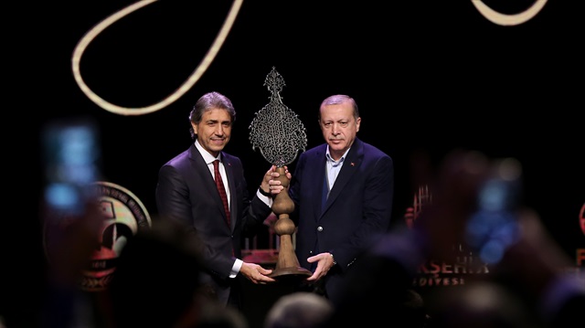 Cumhurbaşkanı Recep Tayyip Erdoğan ve Fatih Belediye Başkanı Mustafa Demir