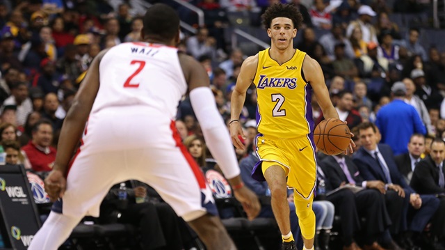 Lonzo Ball bu sezon NBA'de 9.7 sayı ortalaması ile oynuyor