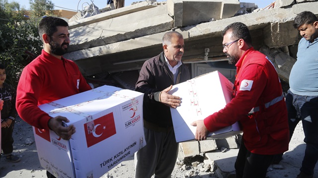 Türk Kızılayı, Iraklı depremzedeler için yardım kampanyası başlattı.