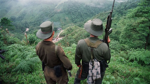 Kolombiya'da faaliyet gösteren FARC militanları