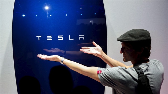 Elon Musk'ın şirketi Tesla, 3.havalimanına enerji depolama tesisi kurmak istiyor